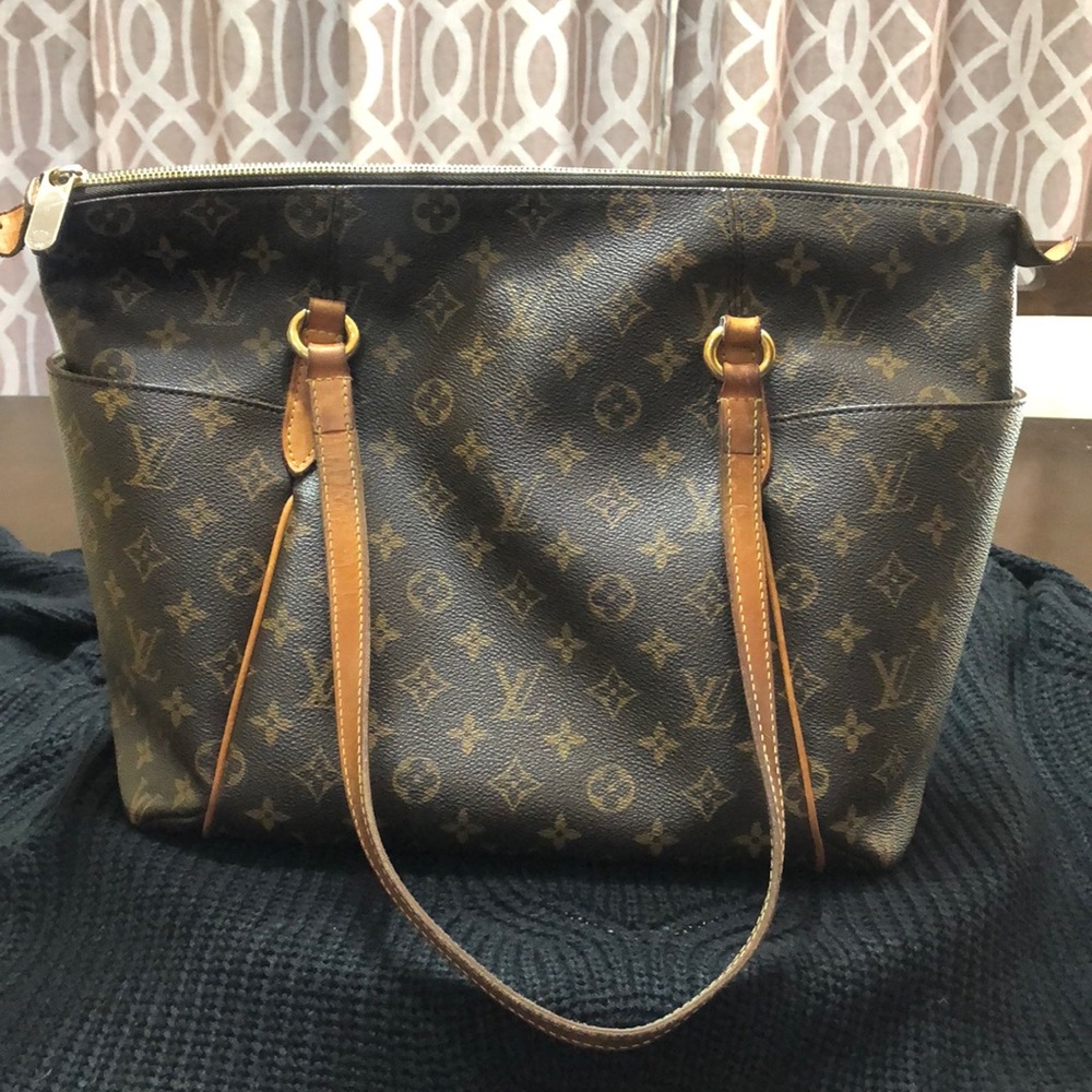 Louis VUITTON, Totally monogram tote MM